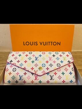 Louis Vuitton Monogram Multicolor big wallet. Like new
